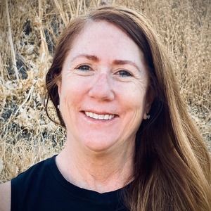 Meet your Posher, Lois